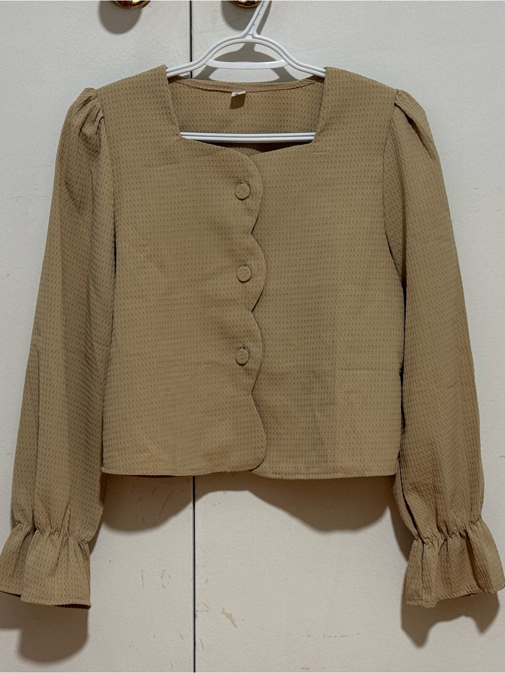 No brand top